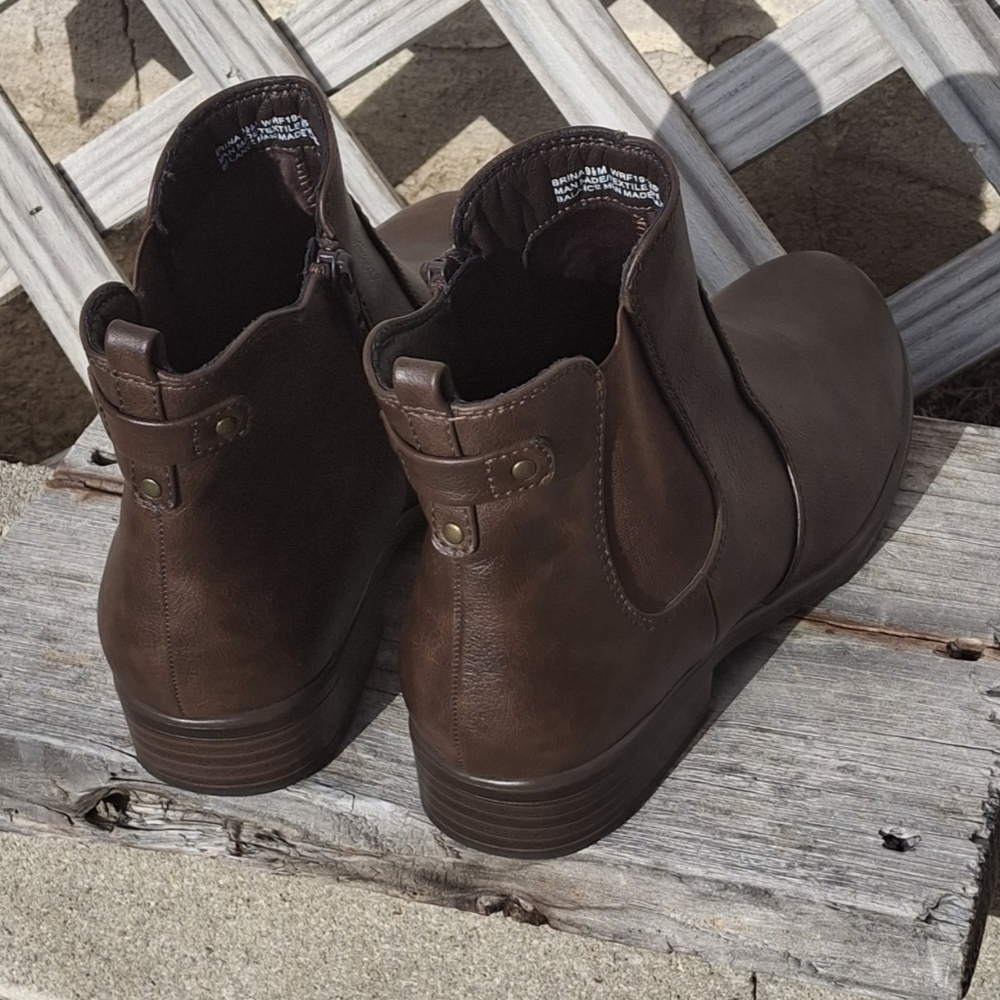 Yuu Brina Chelsea Brown Leather Zipper Booties Boots   Women Size 9.5 - Picture 7 of 16
